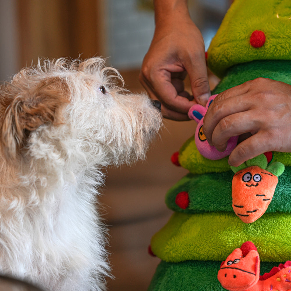Kit Árvore de Natal com Enfeites de Pelúcia - Qmonster